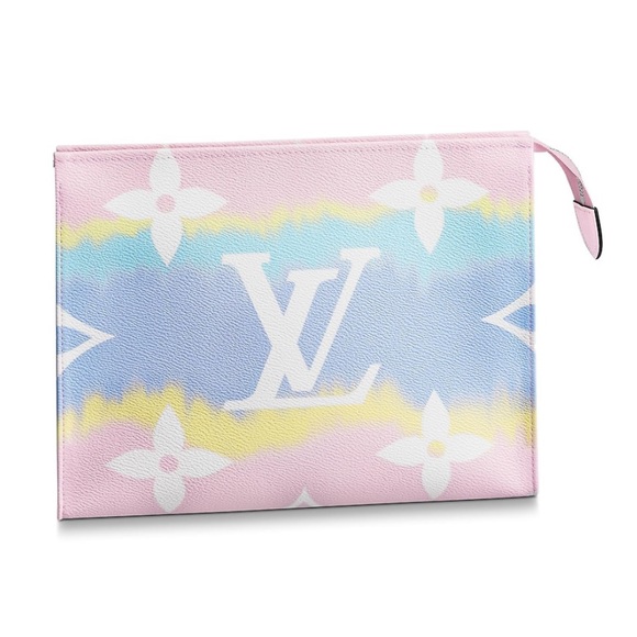 Louis Vuitton Handbags - Louis Vuitton M69137 LV ESCALE POCHE TOILETTE 26